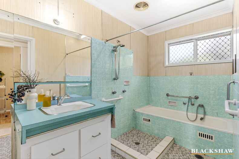 38 Bamford Street Hughes 38 Bamford Street Hughes