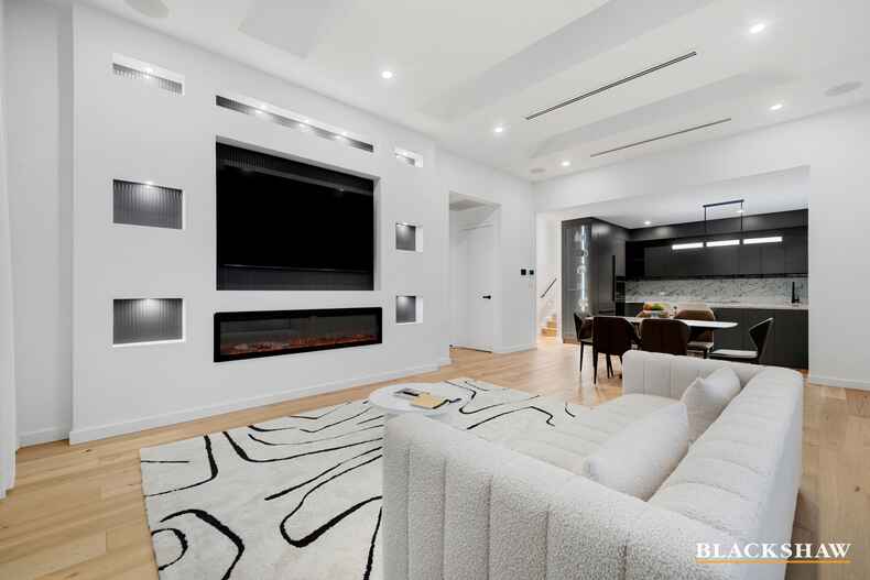 16 Leontine Loop  Denman Prospect