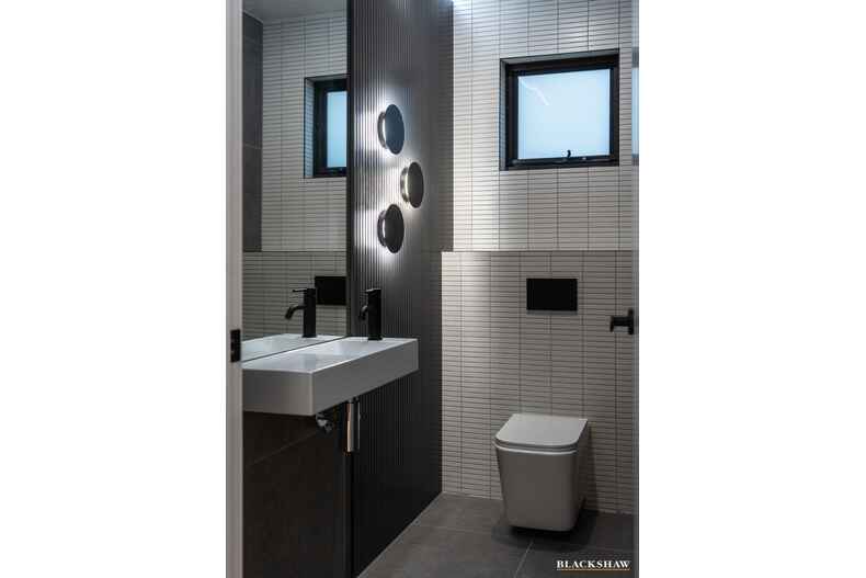 16 Leontine Loop  Denman Prospect