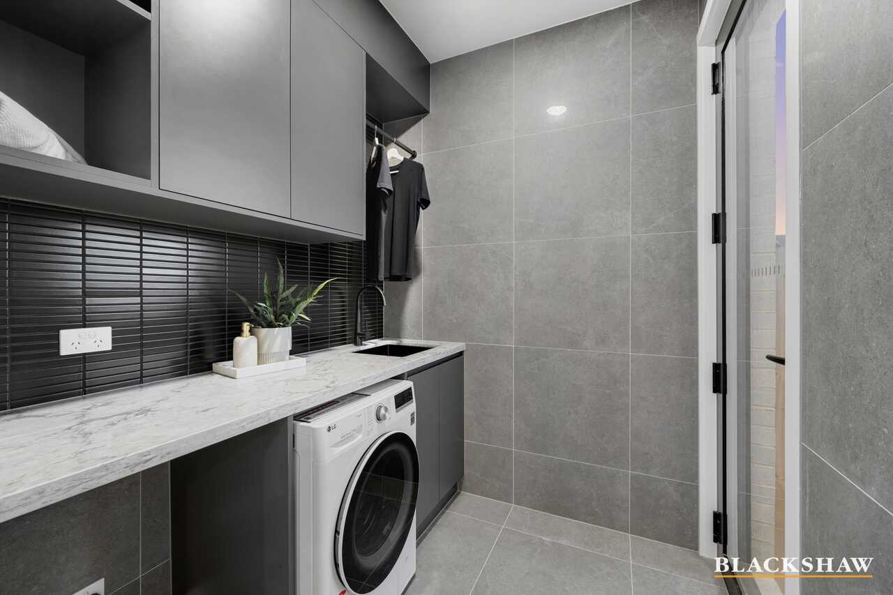 16 Leontine Loop Denman Prospect