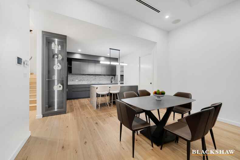 16 Leontine Loop  Denman Prospect