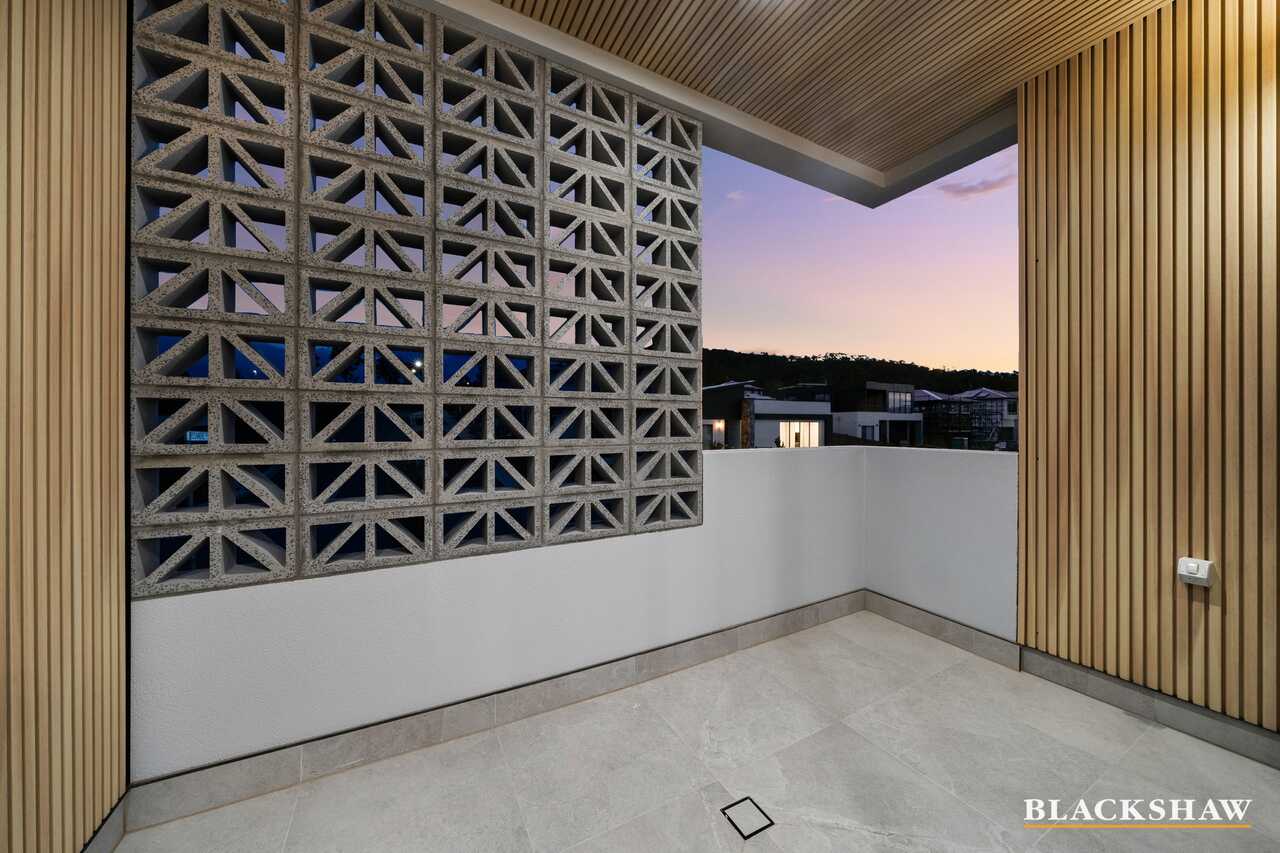 16 Leontine Loop Denman Prospect