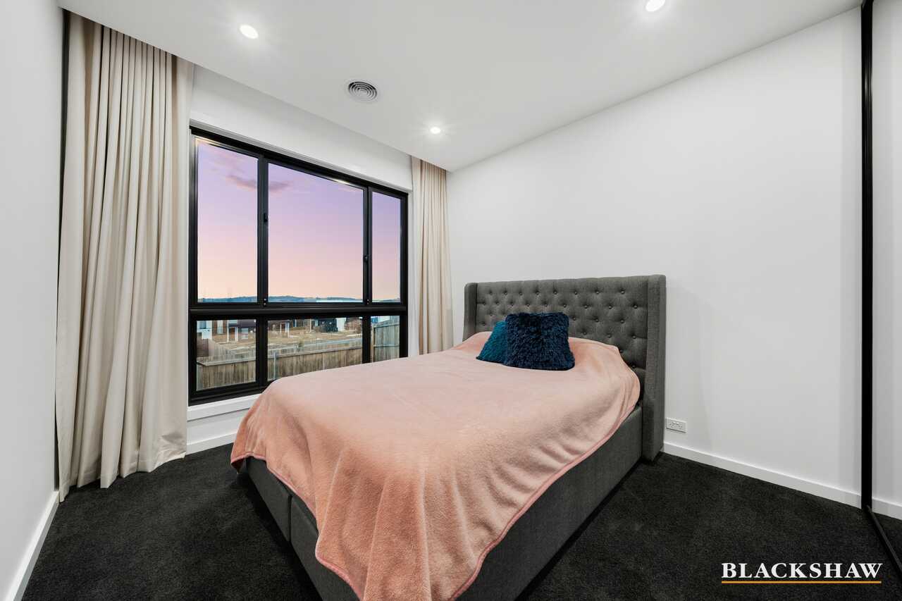 16 Leontine Loop Denman Prospect