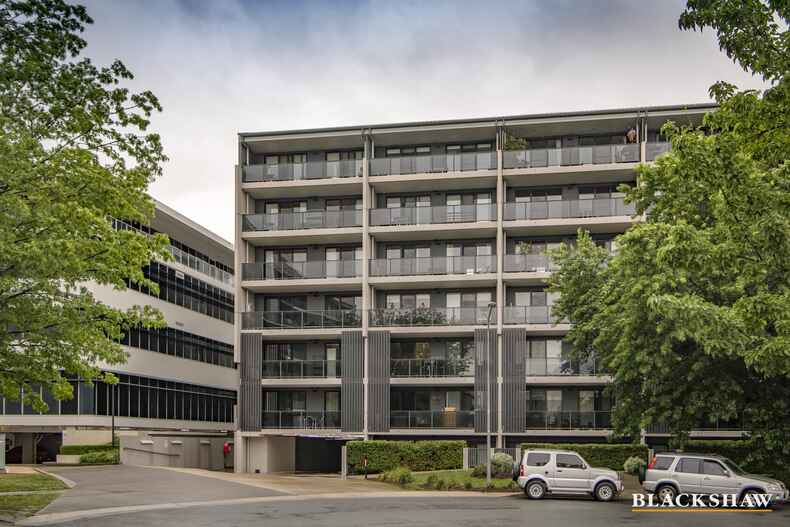 16/111 Canberra Avenue Griffith