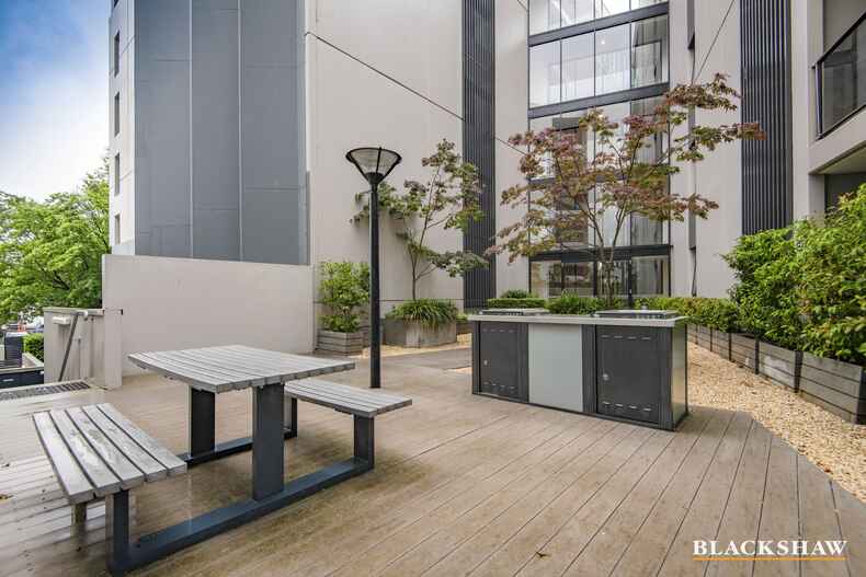 16/111 Canberra Avenue Griffith