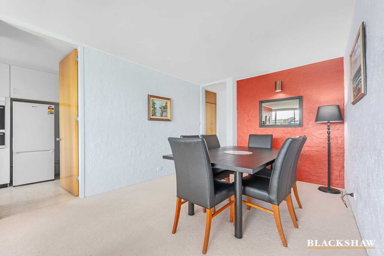 24/8 Giles Street Griffith