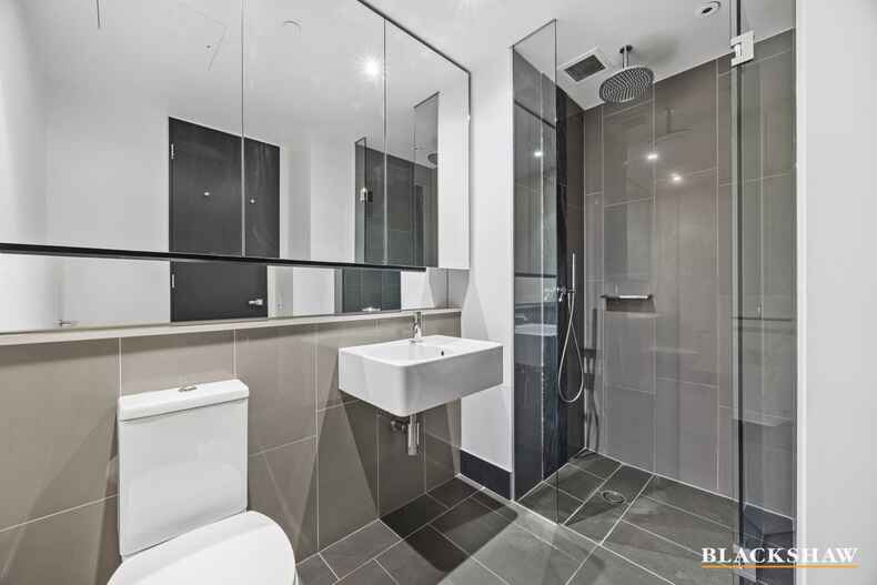 501/19 Marcus Clarke Street City