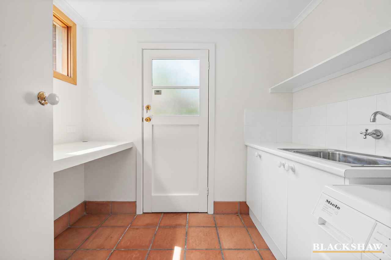 38 Carrington Street Deakin