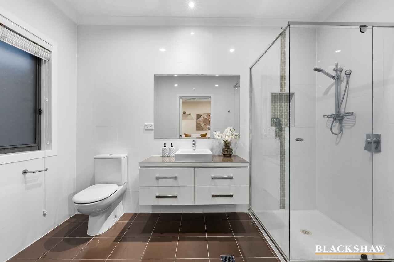 105 Waterfall Drive Jerrabomberra