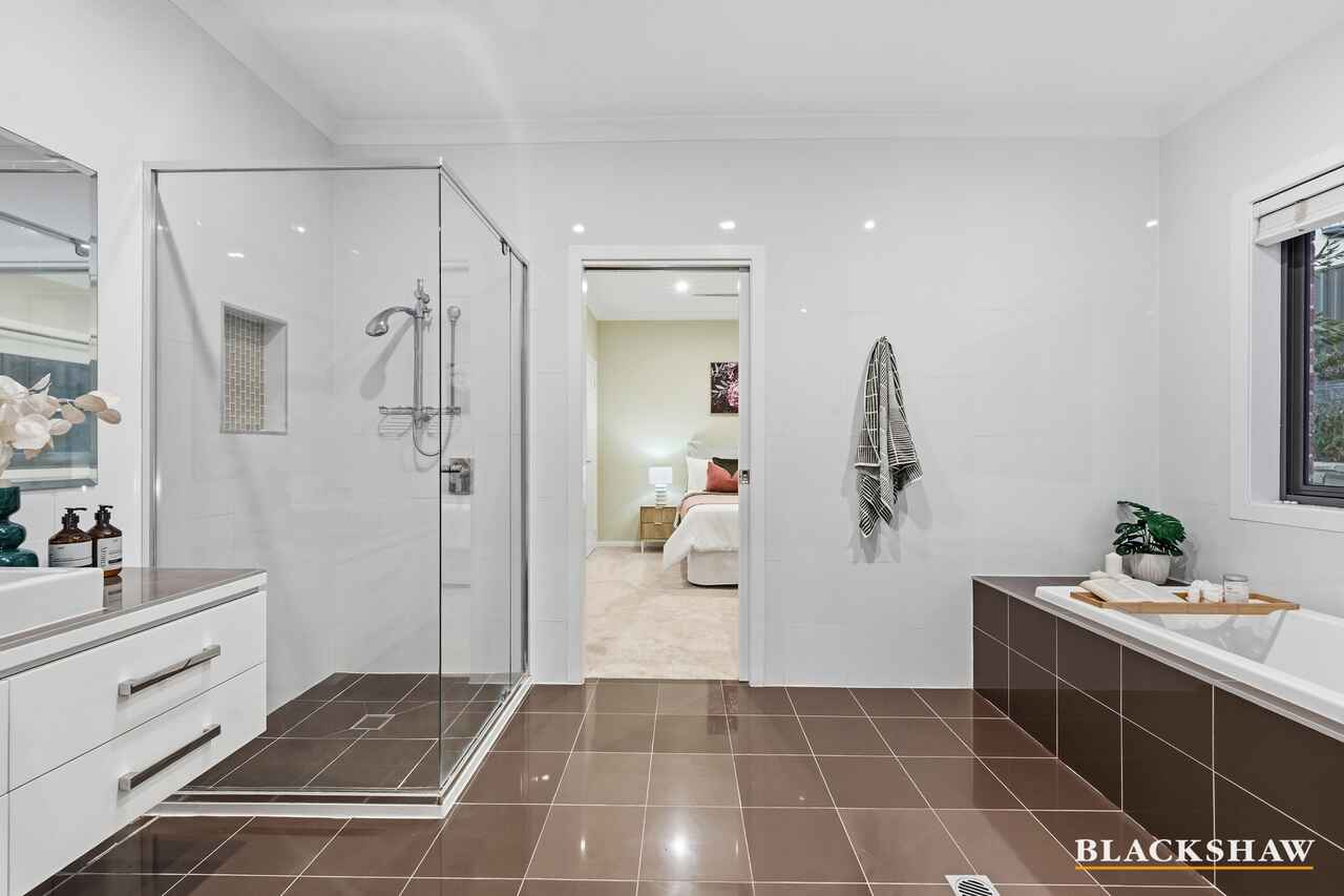 105 Waterfall Drive Jerrabomberra