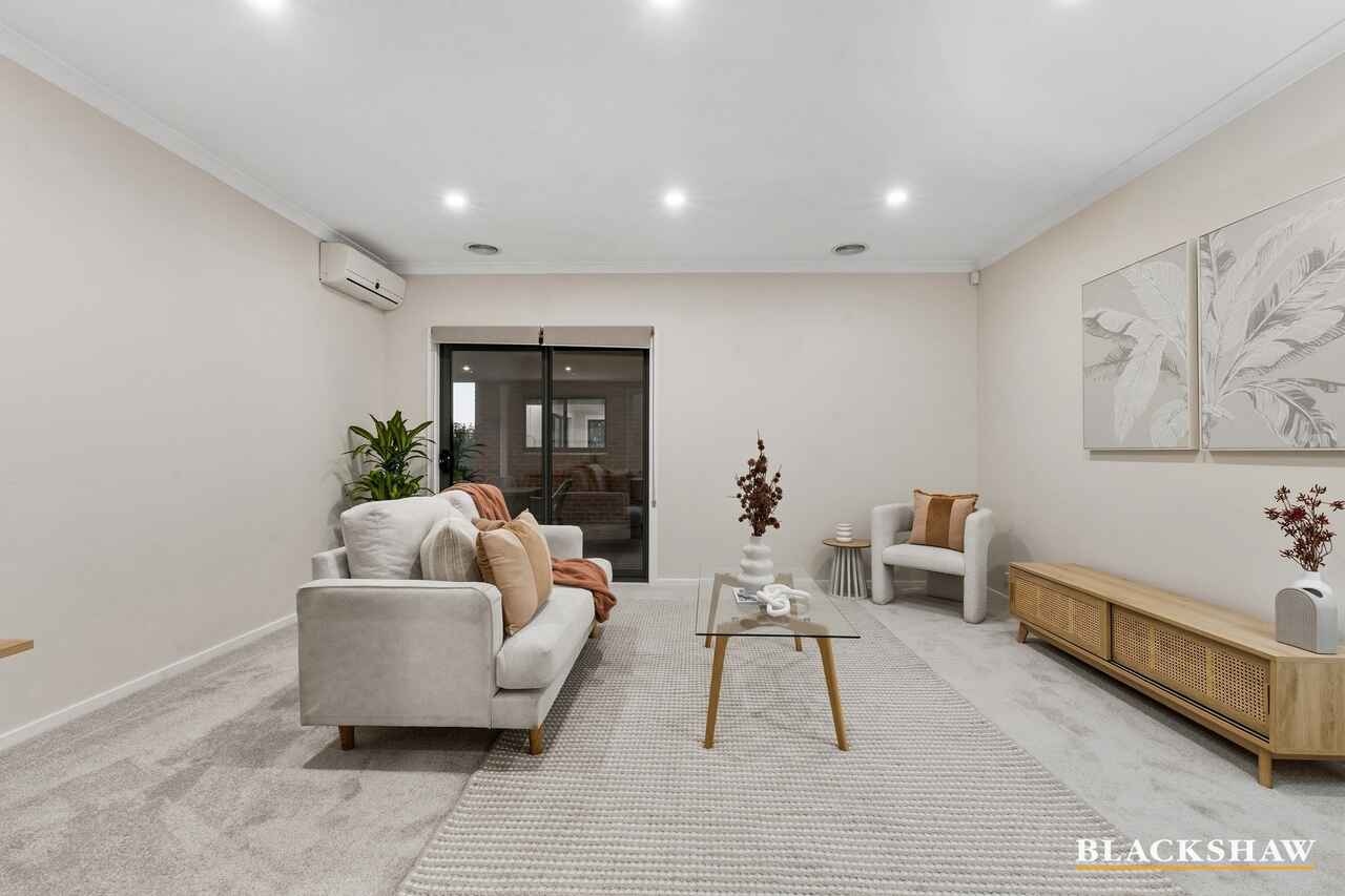 105 Waterfall Drive Jerrabomberra