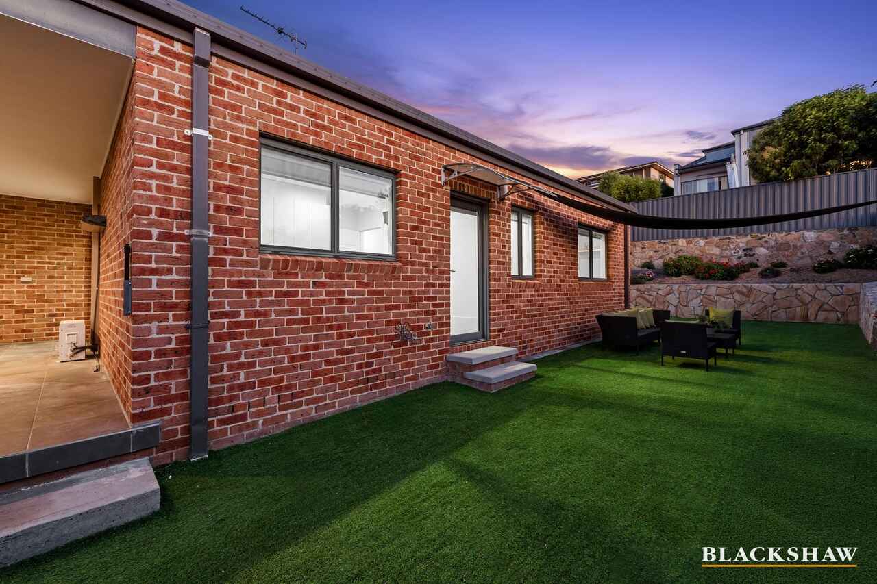 105 Waterfall Drive Jerrabomberra
