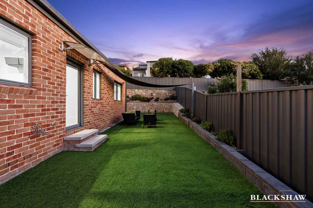 105 Waterfall Drive Jerrabomberra