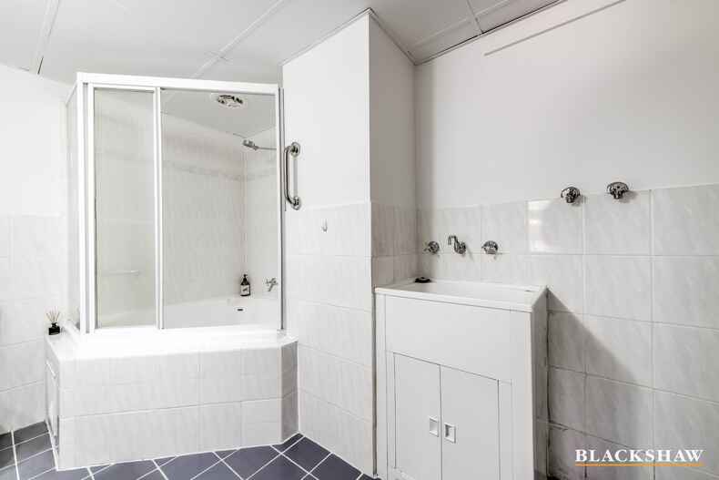 201/1 Byron Court Phillip