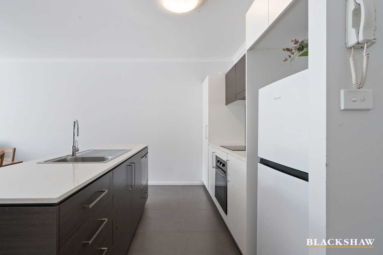 193/142 Anketell Street, Greenway, Greenway - Thumbnail 2