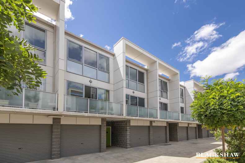 10/815 Horse Park Drive Amaroo 10/815 Horse Park Drive Amaroo