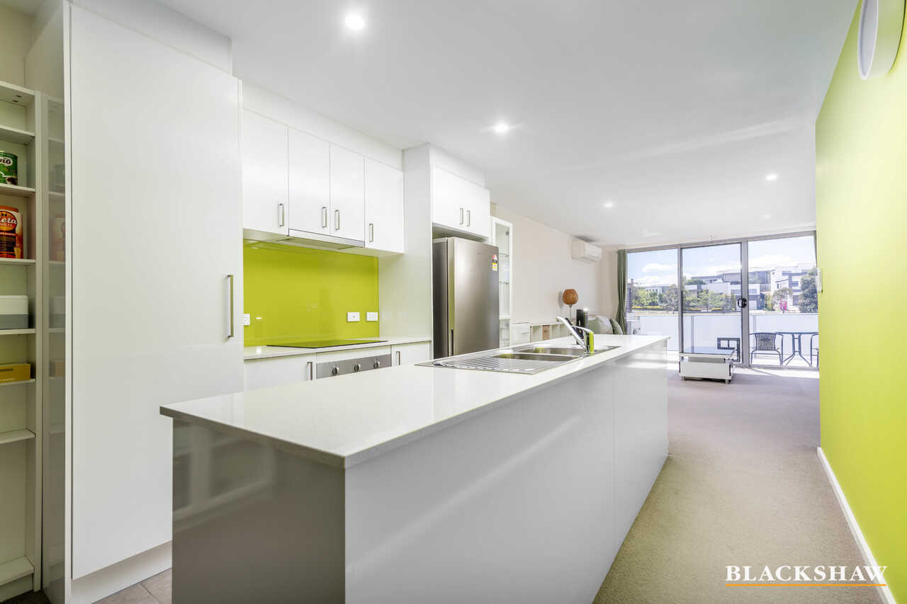 10/815 Horse Park Drive, Amaroo, Amaroo - Thumbnail 2