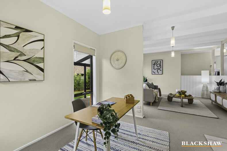 4/7 Limbunya Street Hawker