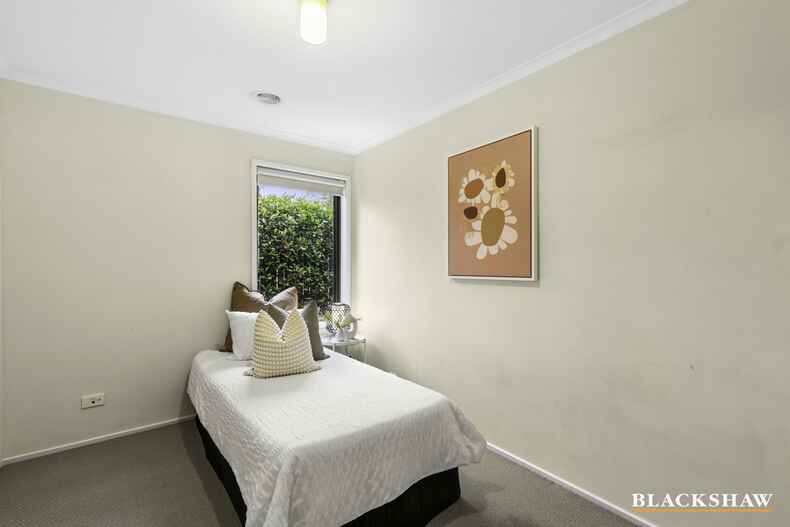 4/7 Limbunya Street Hawker