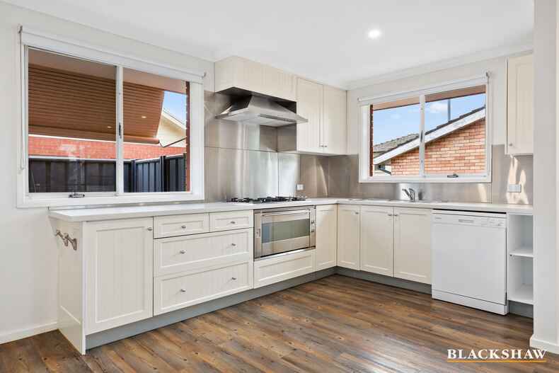 32 Christopher Crescent Queanbeyan