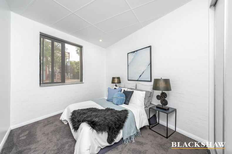 23/2 Antis Street Phillip