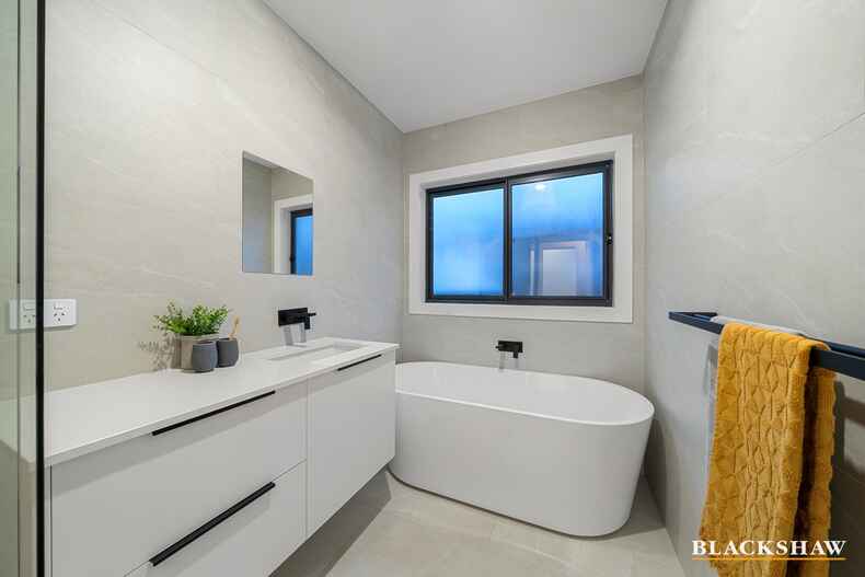 32 Shingleback Street Throsby