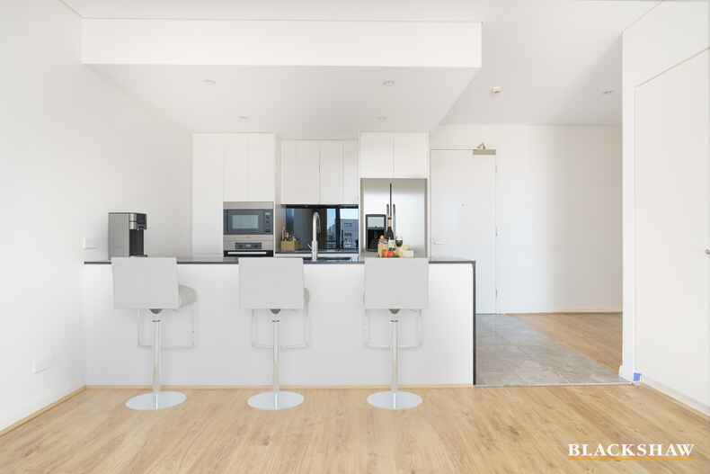 117/20-22 Eyre Street Kingston