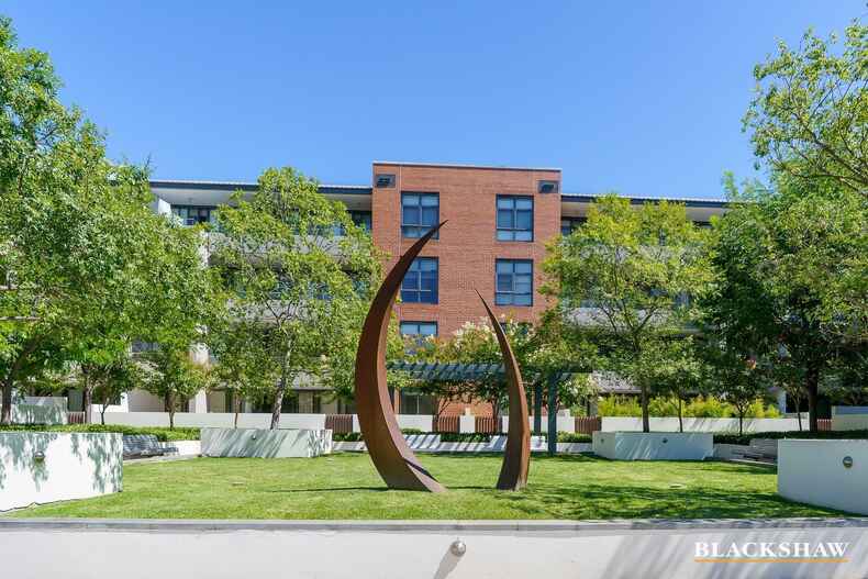 117/20-22 Eyre Street Kingston