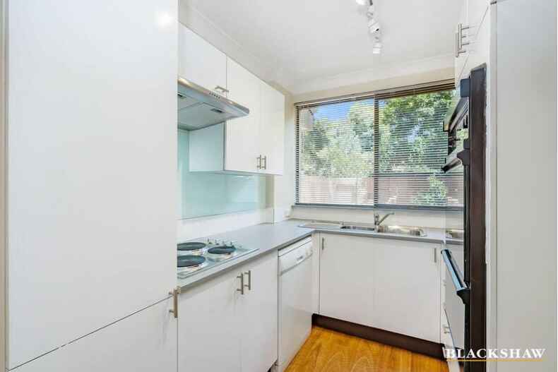 60/13 Tench Street Kingston