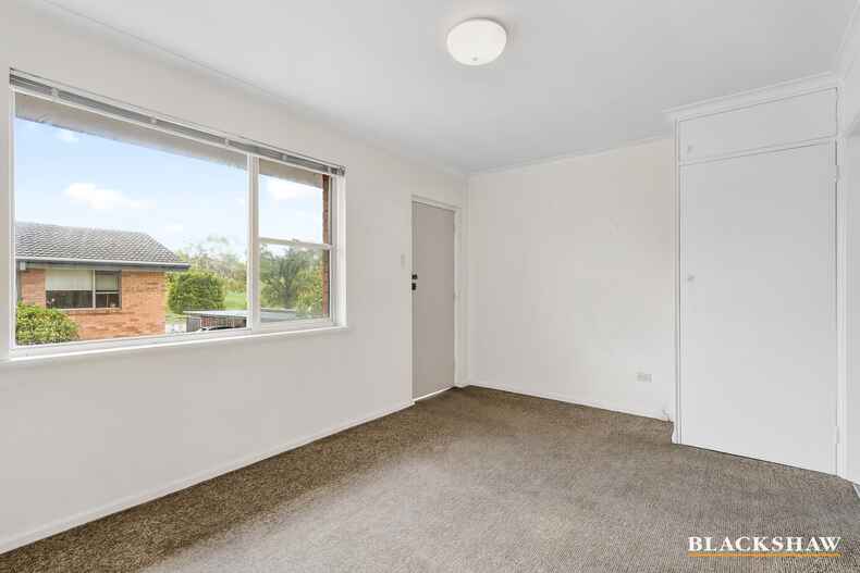 2/51 Hampton Circuit Yarralumla