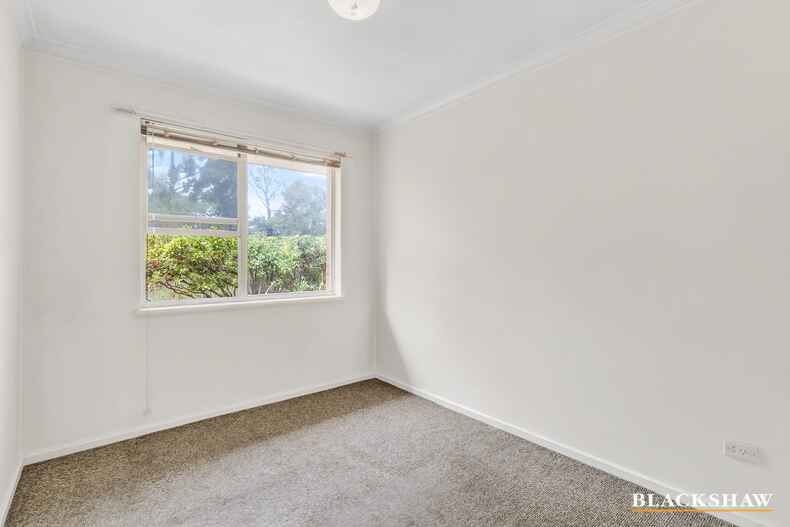 2/51 Hampton Circuit Yarralumla
