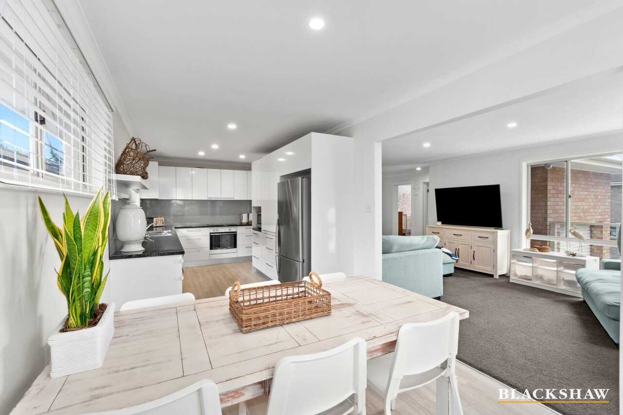 10 Dominic Drive Batehaven