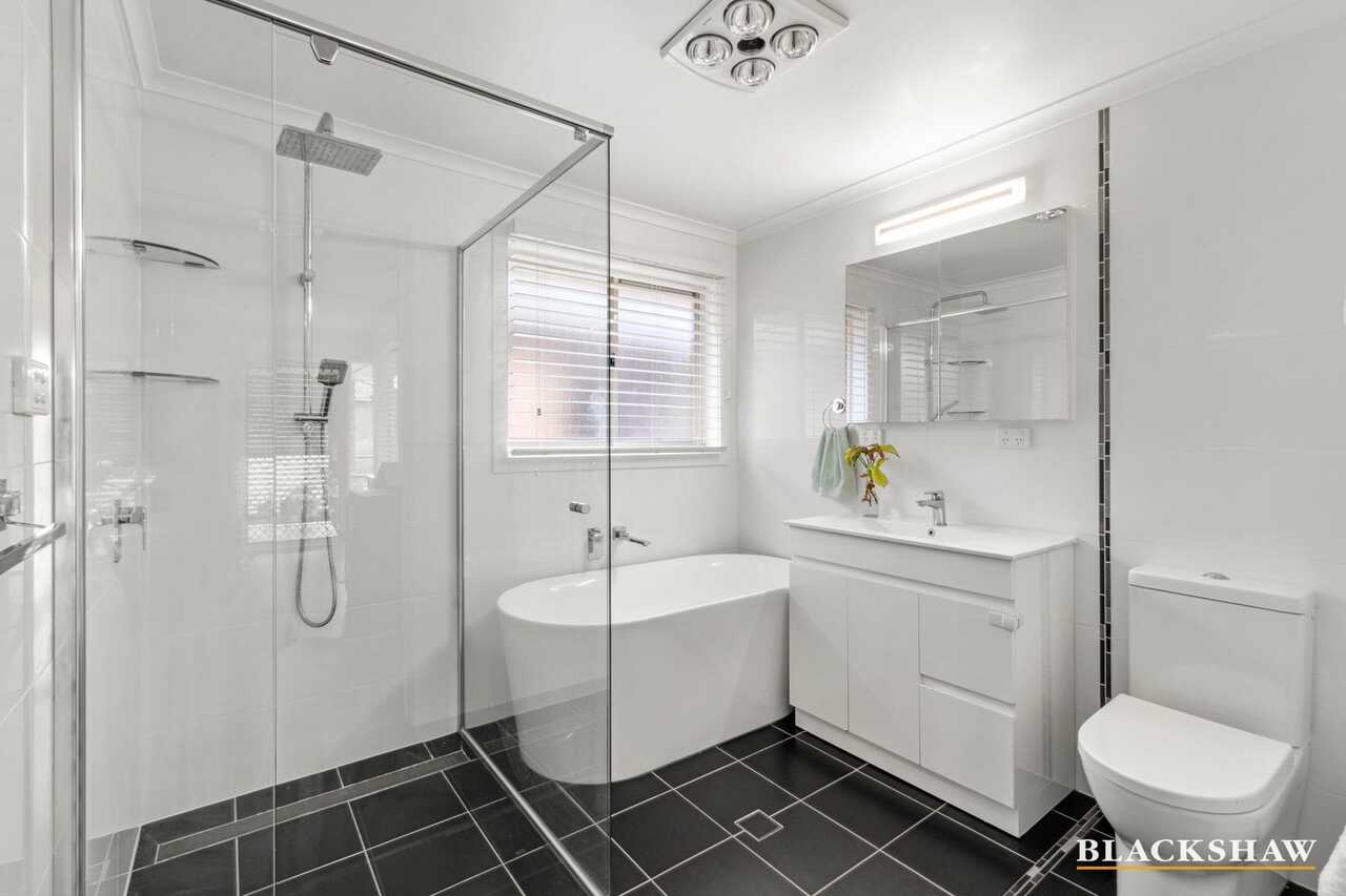 10 Dominic Drive Batehaven