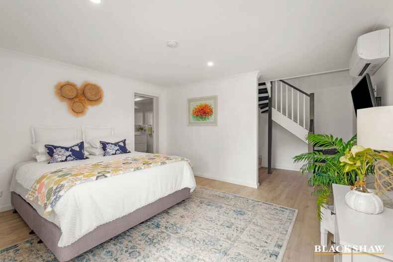 10 Dominic Drive Batehaven