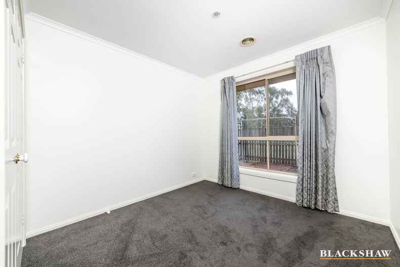 4/137 Lampard Circuit Bruce