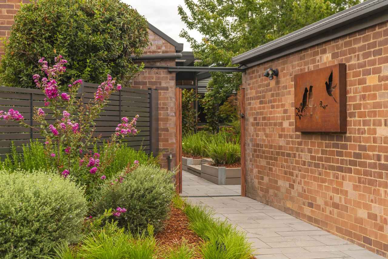 5 Ambalindum Street Hawker