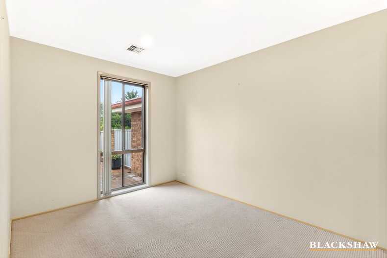 25 Shepherdson Place Isaacs