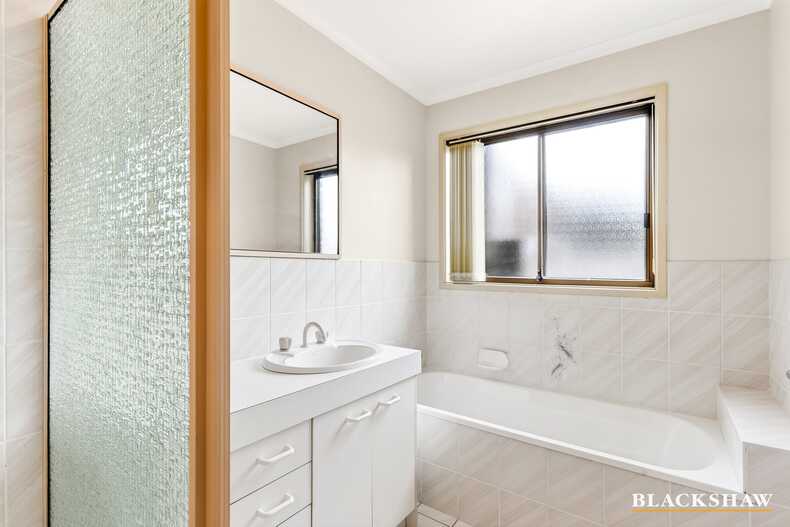 25 Shepherdson Place Isaacs