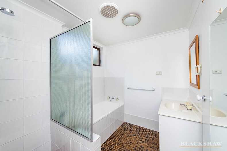 67/25 Pinkerton Circuit Kambah