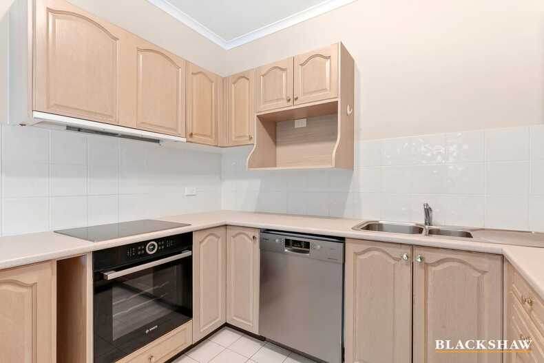 1C/2 Currie Crescent Griffith