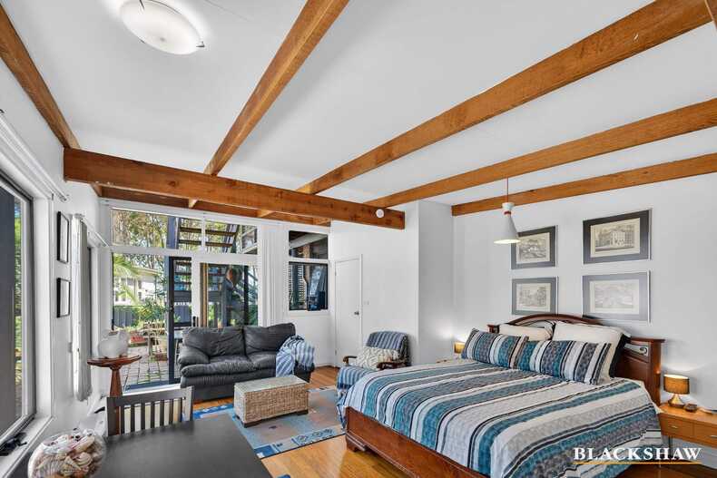 1/5 Karana Close Long Beach