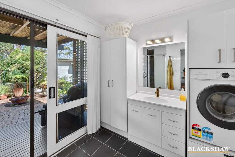 1/5 Karana Close Long Beach