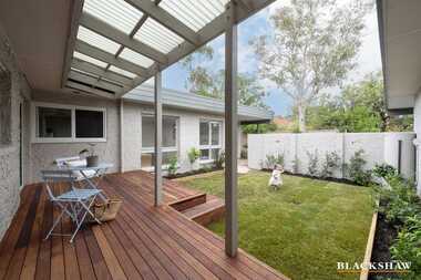 1/120 Lambrigg Street Farrer