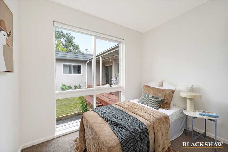 1/120 Lambrigg Street Farrer