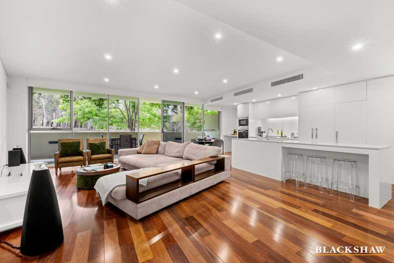 1/17 State Circle Forrest