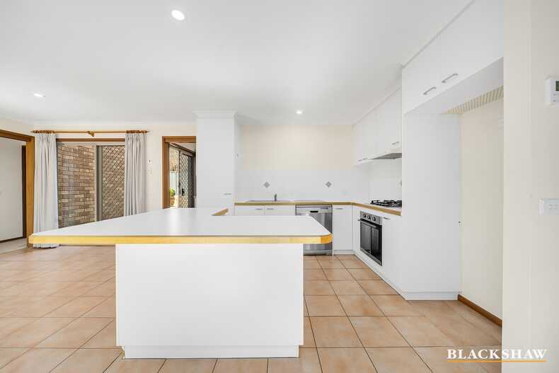 2  Darmody Place Jerrabomberra