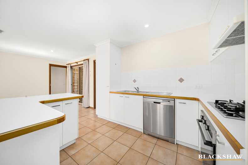 2  Darmody Place Jerrabomberra