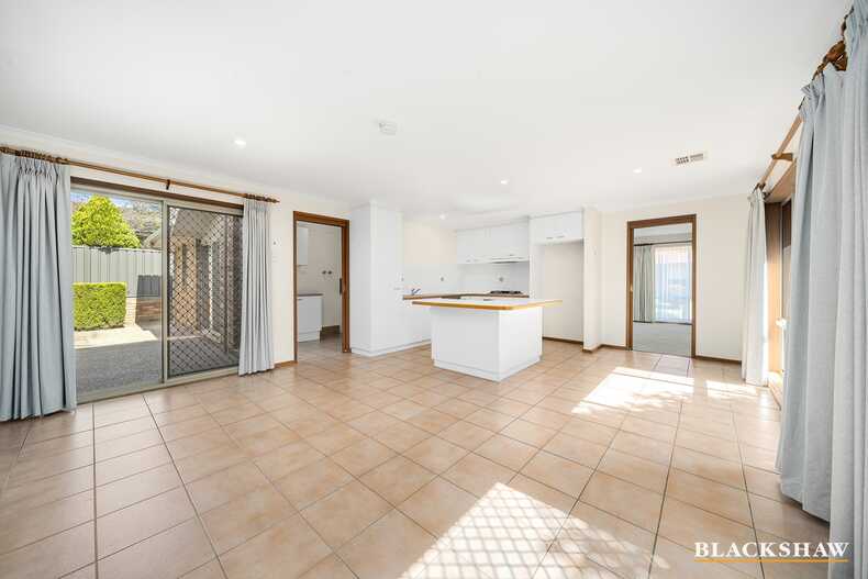 2  Darmody Place Jerrabomberra