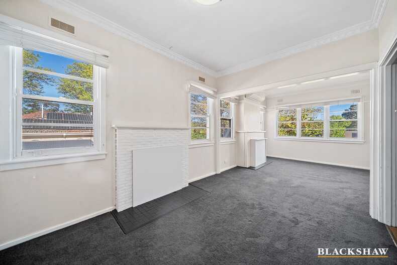 30 Hirst Avenue Queanbeyan