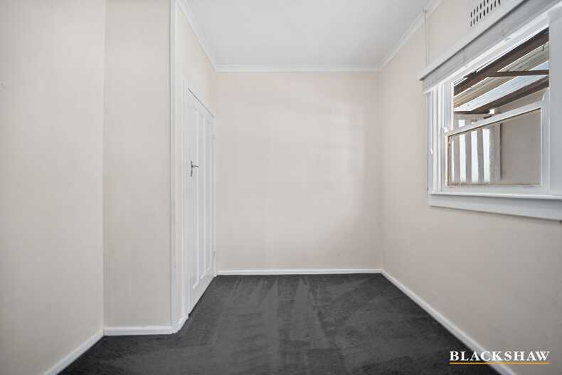 30 Hirst Avenue Queanbeyan